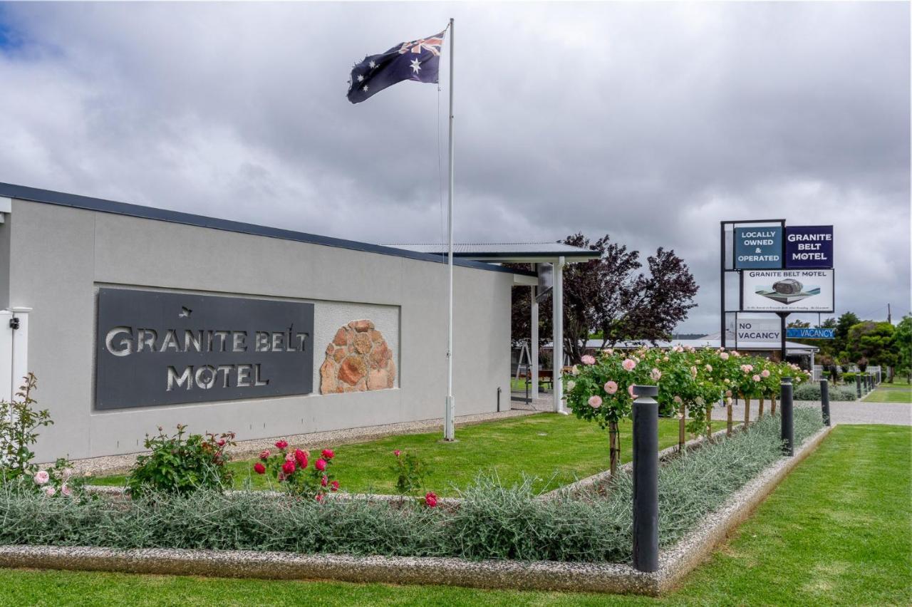 Granite Belt Motel Станторп Екстер'єр фото