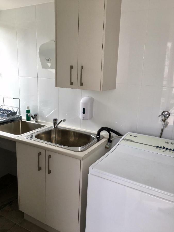 Granite Belt Motel Станторп Екстер'єр фото